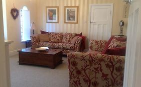 Fring House Apartment